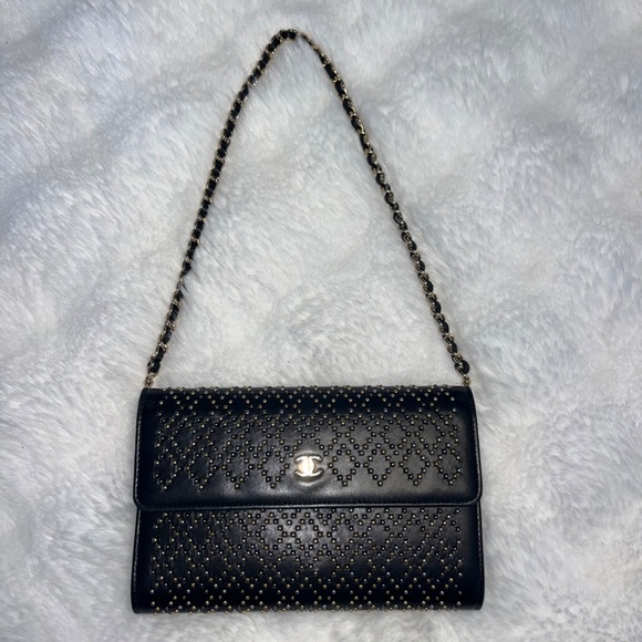 Chanel Wallet on Chain Studded - Picture 2 of 12